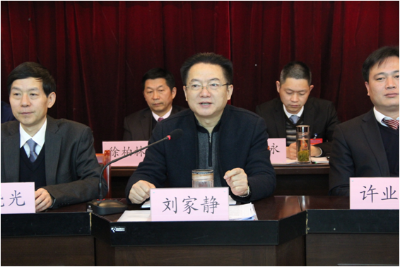 121430616037193549158112134391032275