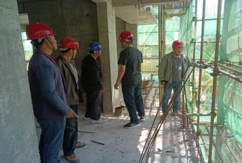 17254913194707452622433632414419510