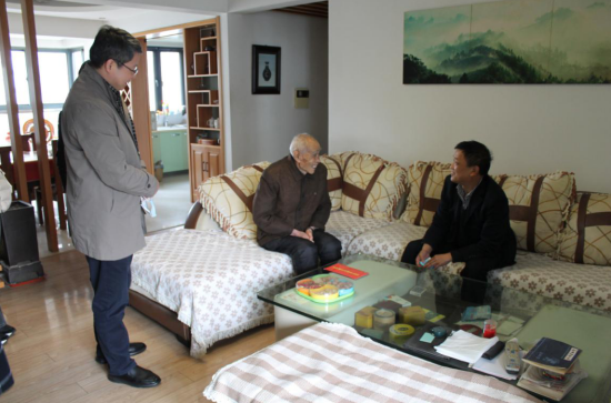 1864142372920533281622473417382331024