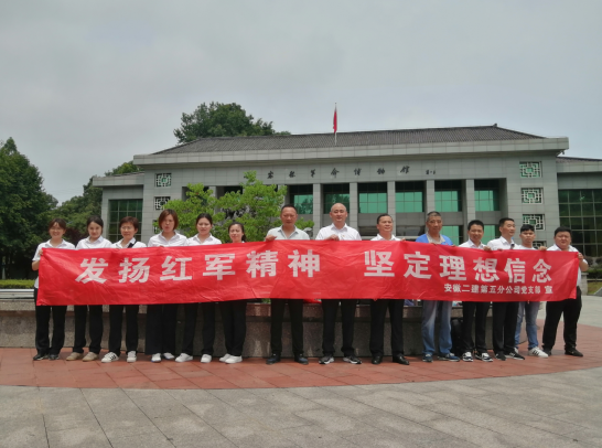 49263032159425033214316518171210273713