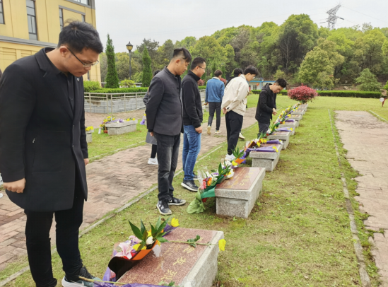 7288420314749452293311861743403536