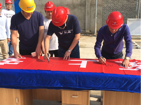 8233013262914513604315389112322833